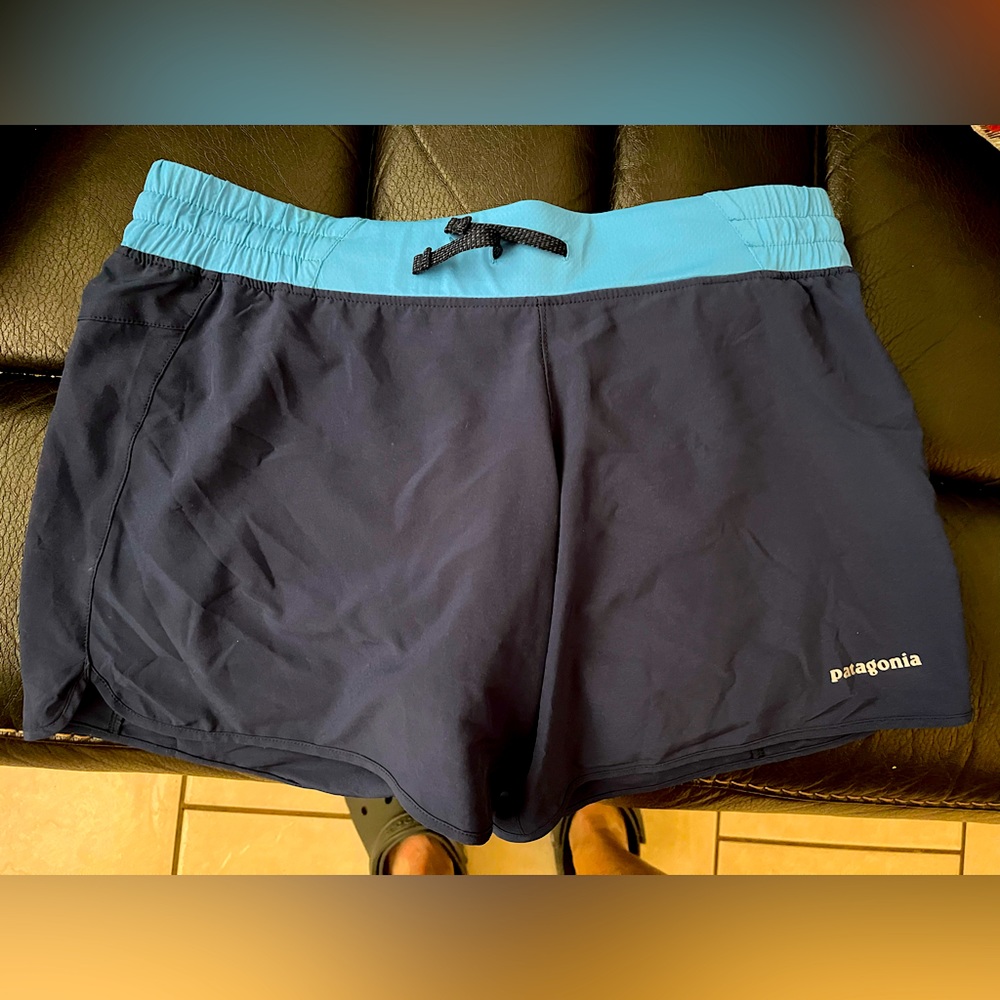 Patagonia Women’s Nine Trail Shorts 6” Navy Blue